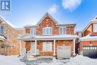 Building Photo - 135 Richard Coulson Crescent