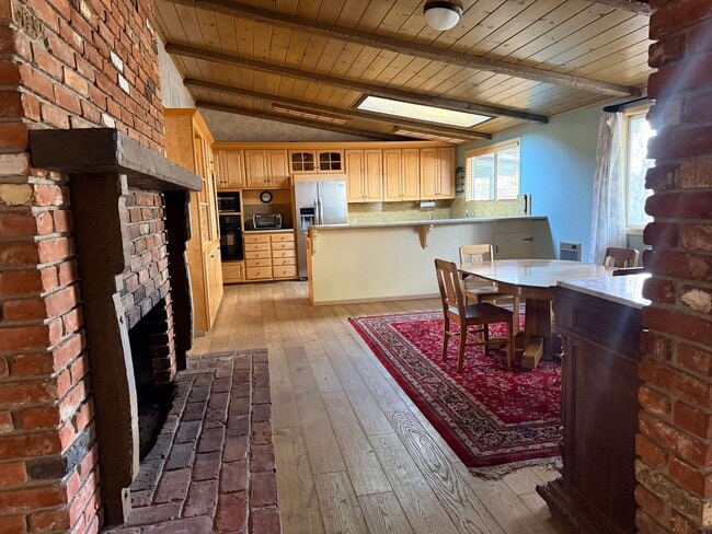 Building Photo - Mid-Century Brick Home in Indian Creek- Furnished | 2,366 Sq Ft