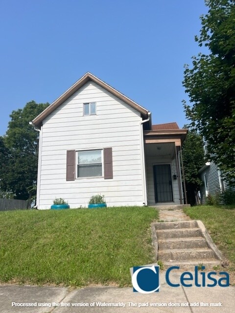 Primary Photo - 1132 Grant Ave