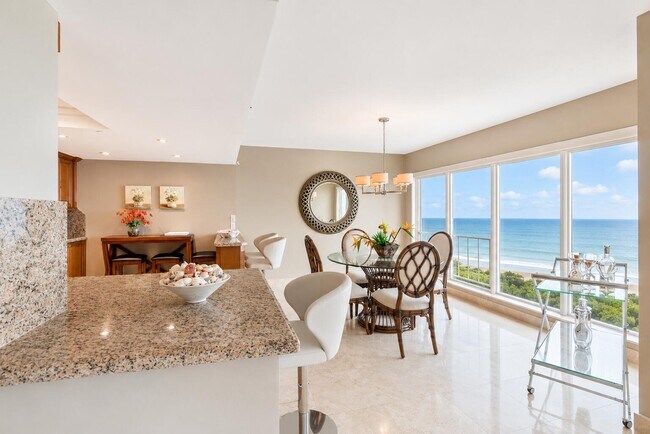 Foto del edificio - 4301 N Ocean Blvd