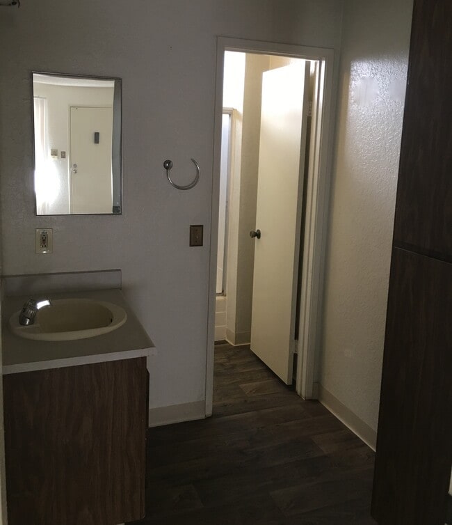 Building Photo - 4568 Georgia St