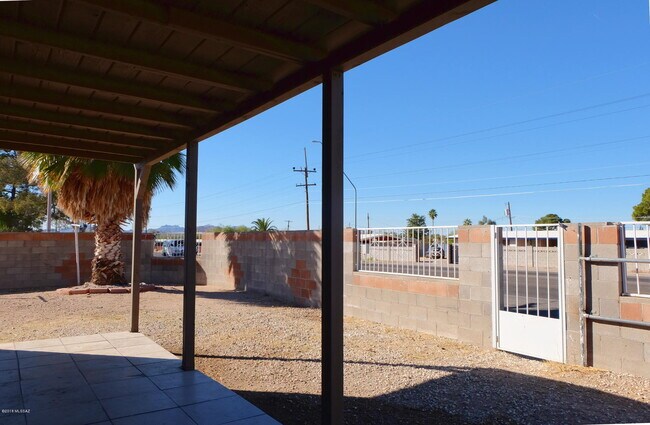 Foto del edificio - 2202 E 36th St