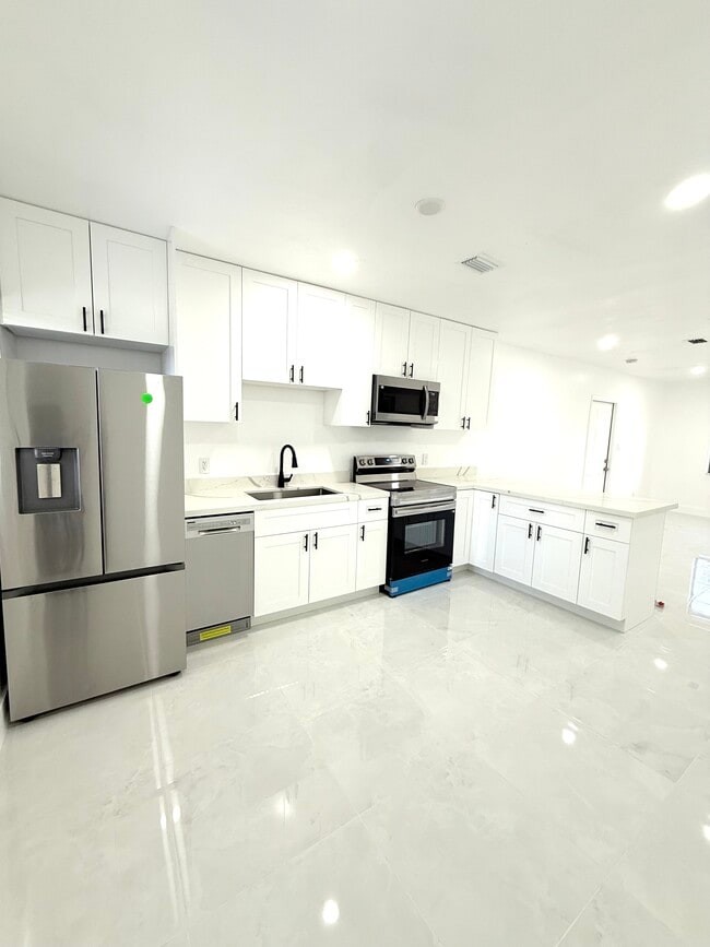 Building Photo - 209 NW 10th St