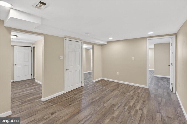 Foto del edificio - 3666 Clifmar Rd