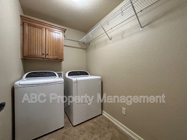 Foto del edificio - 3106 SW Stonepoint Ave