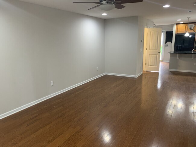 Building Photo - 2704 River Vista Ct