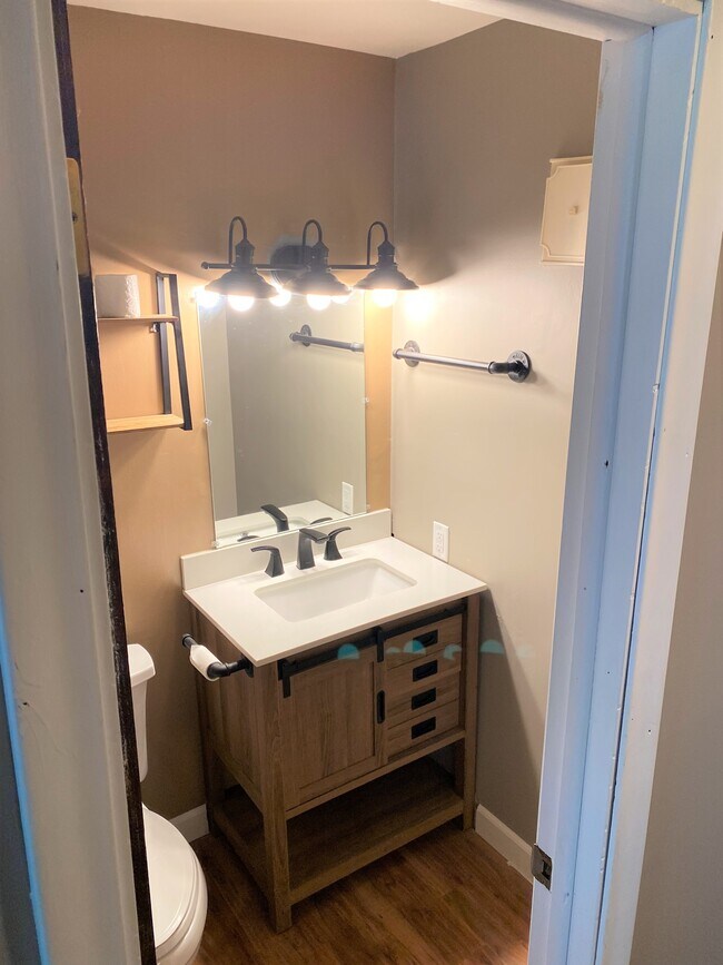 Foto del edificio - 14B Country Squire Dr