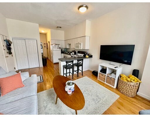 Foto del edificio - 420 Massachusetts Ave