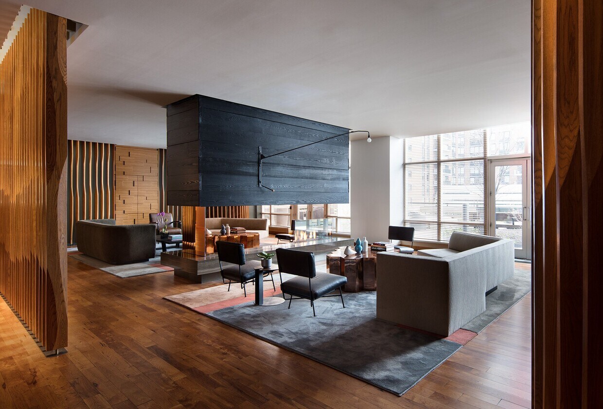 Foto principal - 450 W 42nd St