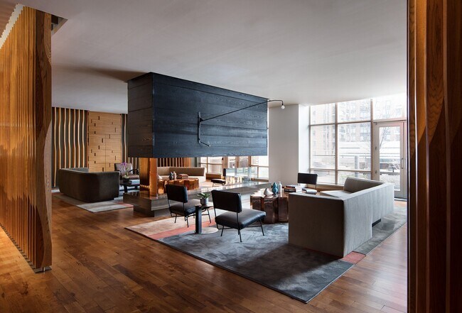 Foto del edificio - 450 W 42nd St