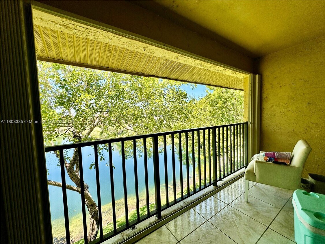 Primary Photo - 15430 SW 82nd Ln