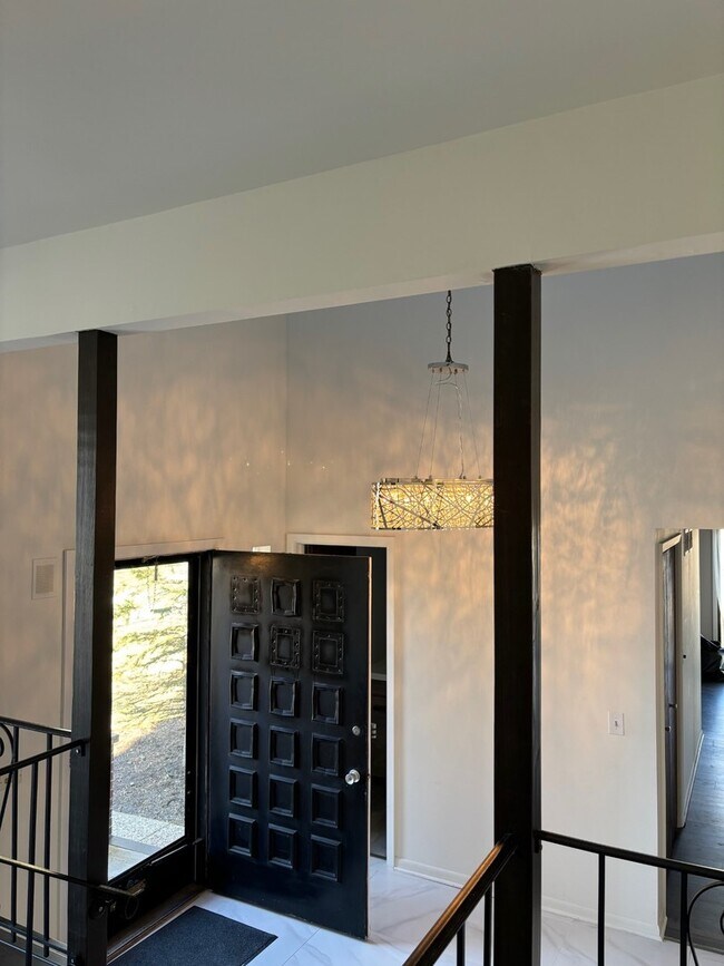 806 Harvard St, Wilmette, IL 60091 Condo for Rent in Wilmette, IL