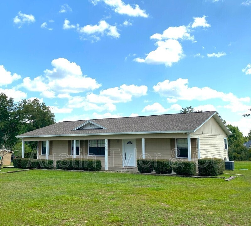 5122 Presidents Cir, Marianna, FL 32446 House Rental in Marianna, FL