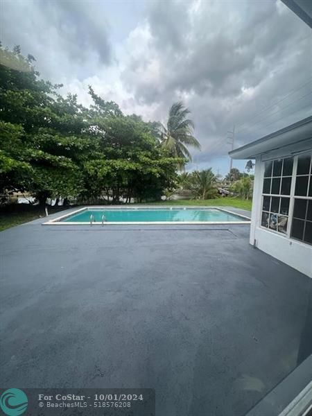 Foto del edificio - 9501 Little River Blvd