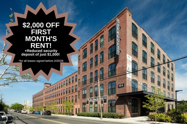 Building Photo - Silk Lofts