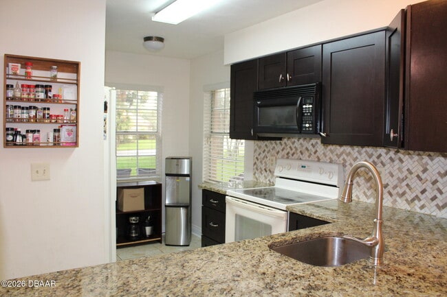 Foto del edificio - 4542 Rockledge Ln