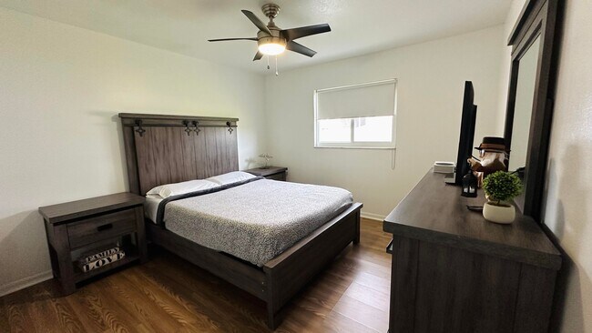 Foto del edificio - 2210 SW 14th Ave