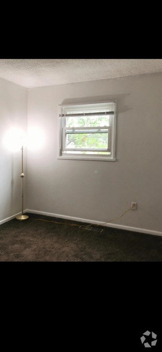 Building Photo - 399 Cedarwood Ct