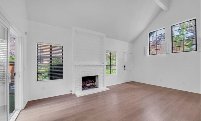 Living Room - 2438 Brittany Woods Ln