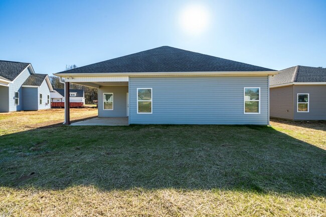 Building Photo - 4298 Al Deric St Tuscaloosa, AL 35401