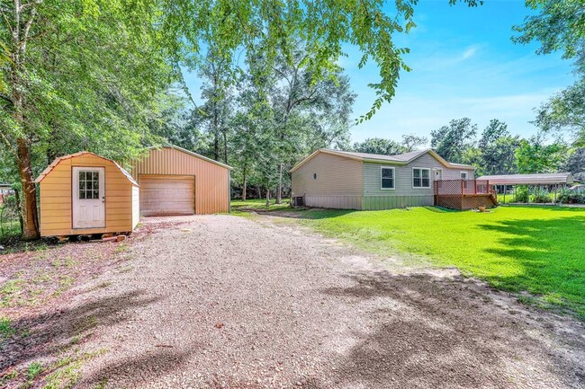 Building Photo - 9081 White Oak Dr
