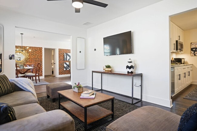 Foto del edificio - 2234 Edgemore Dr SE