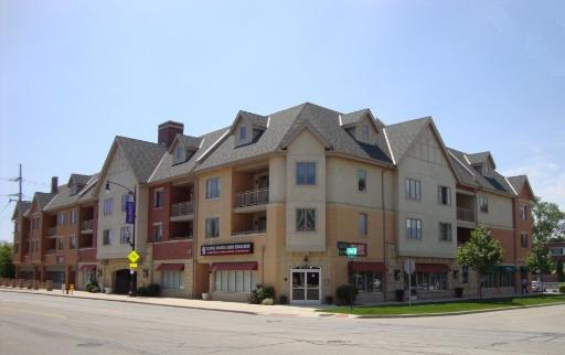 Building Photo - 310 S Main St