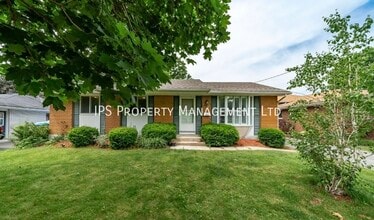 Building Photo - 27 Thorncliffe Dr