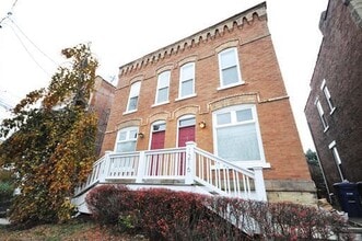 Building Photo - 1216 Indianola Ave