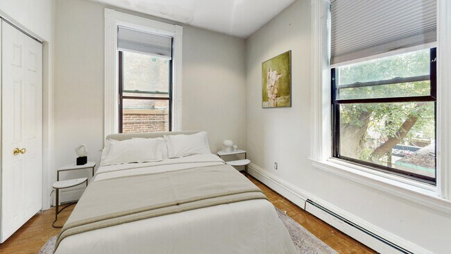 Building Photo - 1536 Tremont St
