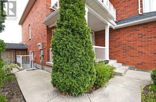 Building Photo - 3134 Innisdale Rd