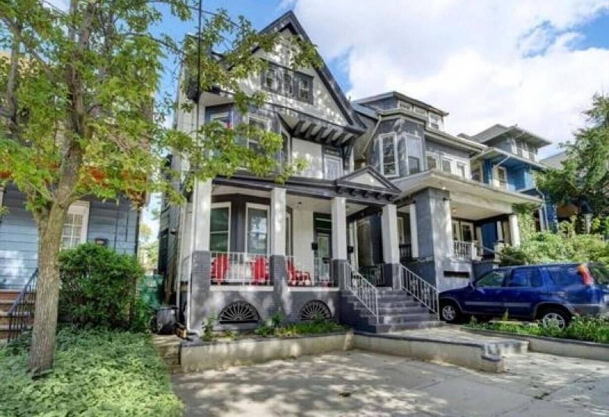 Foto principal - 146 Bentley Ave