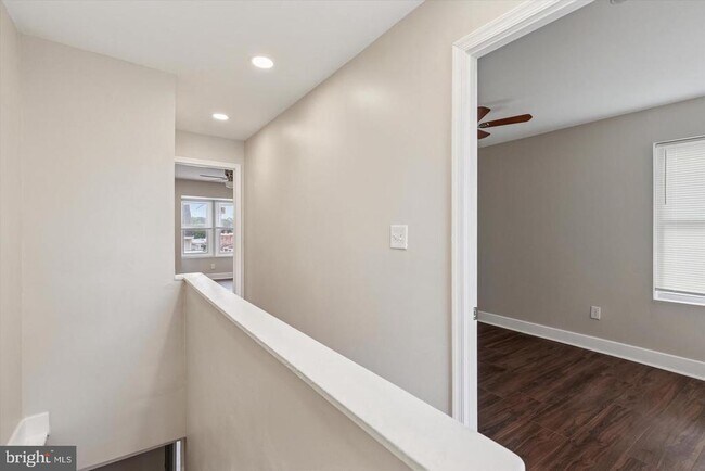 Building Photo - 731 W Lafayette St