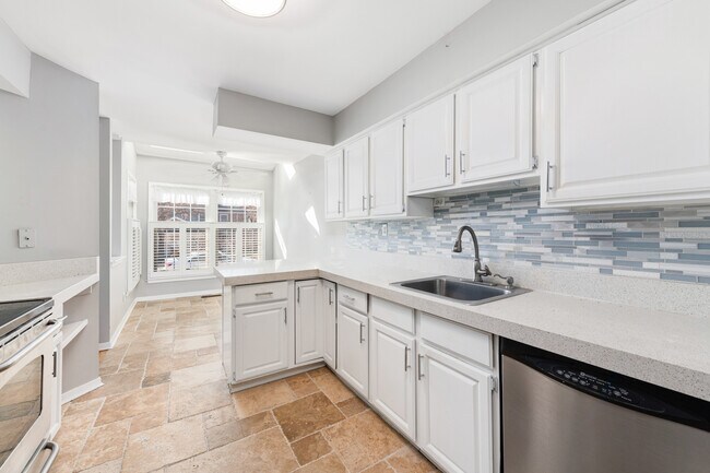 Foto del edificio - 41 Stonehurst Ct