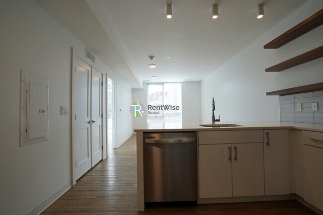 Foto del edificio - 530 Western Ave