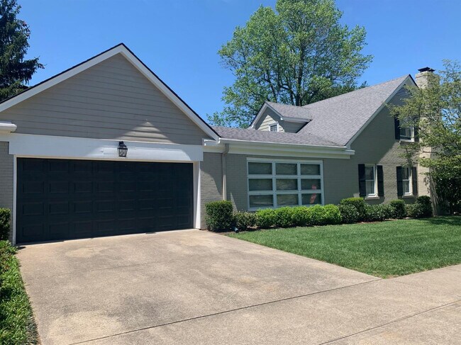 Building Photo - 696 Berry Ln