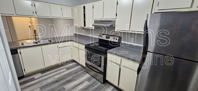 Foto del edificio - 604 Kenwick Cir