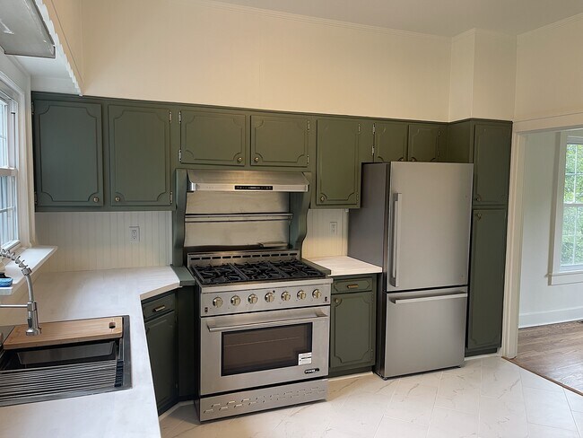 Foto del edificio - 1205 Oglewood Ave