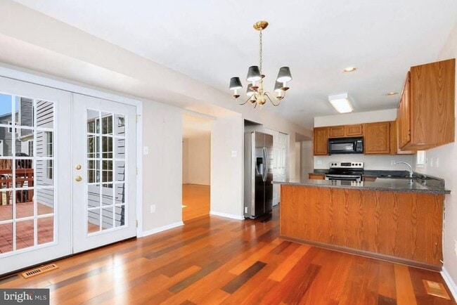 Building Photo - 8580 Dark Hawk Cir