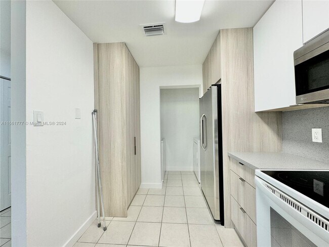 Foto del edificio - 11225 W Atlantic Blvd