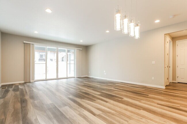 Building Photo - 26442 E Moraine Pl