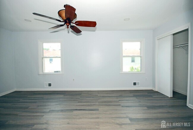 Building Photo - 13 Tiger Lilly Ct