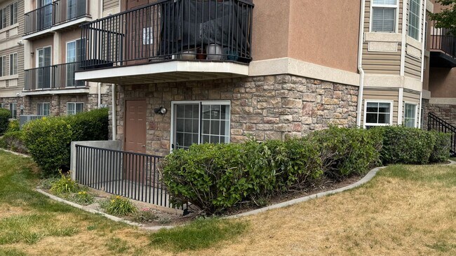 Foto del edificio - 1617 W Treille Ct