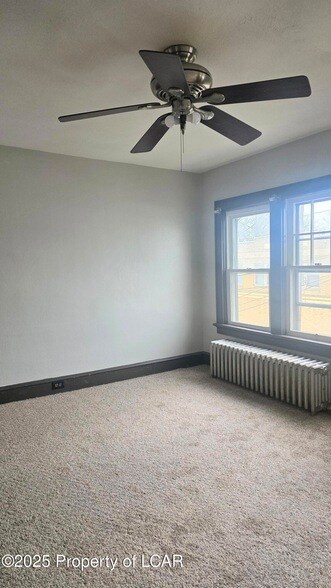 Foto del edificio - 117 E Green St