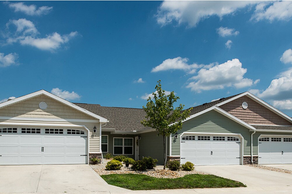 Redwood Johnstown Apartments in Johnstown, OH