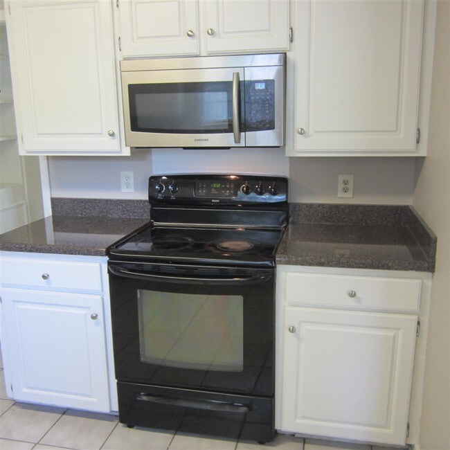 Foto del edificio - 307 Pear Orchard Cir