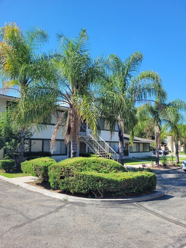 Primary Photo - 1720 Bonnie Cove Ave