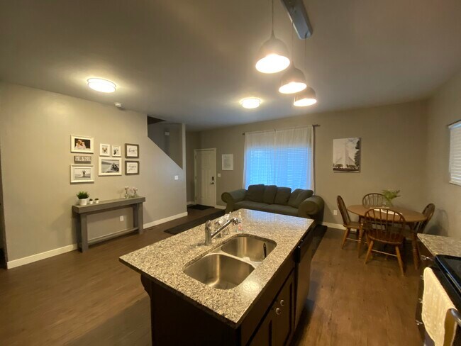 Building Photo - 289 N 680 E