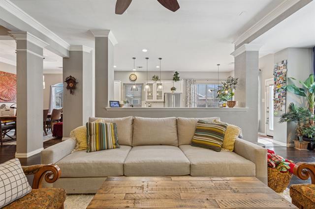Foto del edificio - 8405 Beech Ln