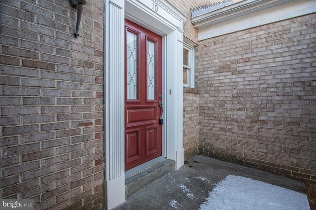 Foto del edificio - 10 Candlelight Ct